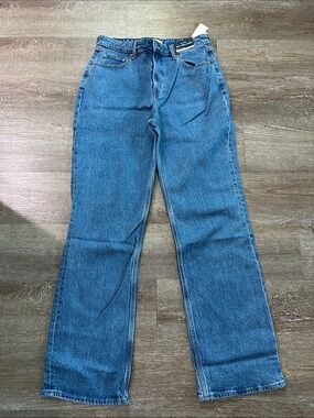 NWT Abercrombie & Fitch Women’s Relaxed Blue Denim Jeans